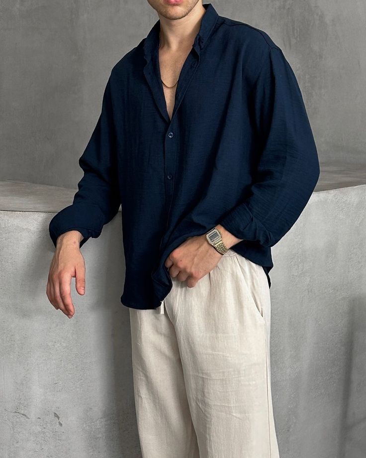 What color fits with cream pants